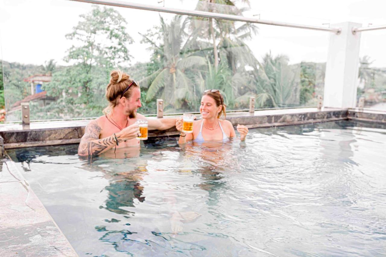 Emerald Bay Resort Mirissa Eksteriør billede